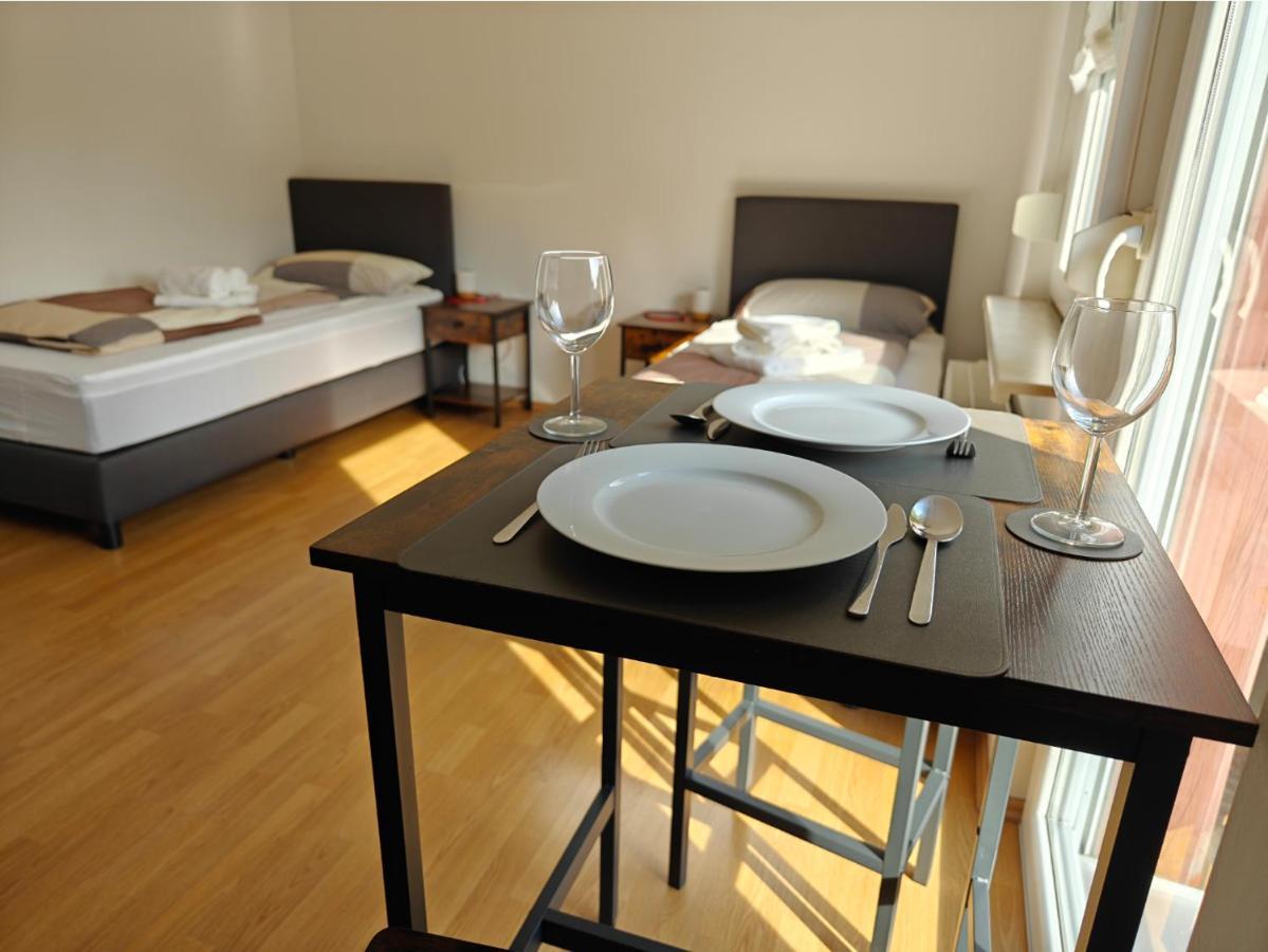 2Br Apartment, Parking, Wi-Fi, Tv In Berlin Karow Bagian luar foto