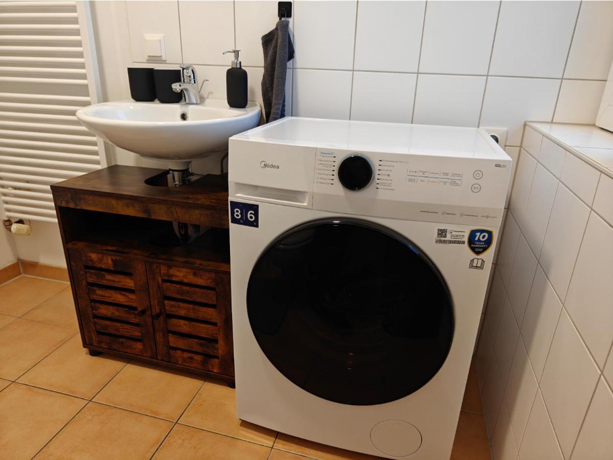 2Br Apartment, Parking, Wi-Fi, Tv In Berlin Karow Bagian luar foto